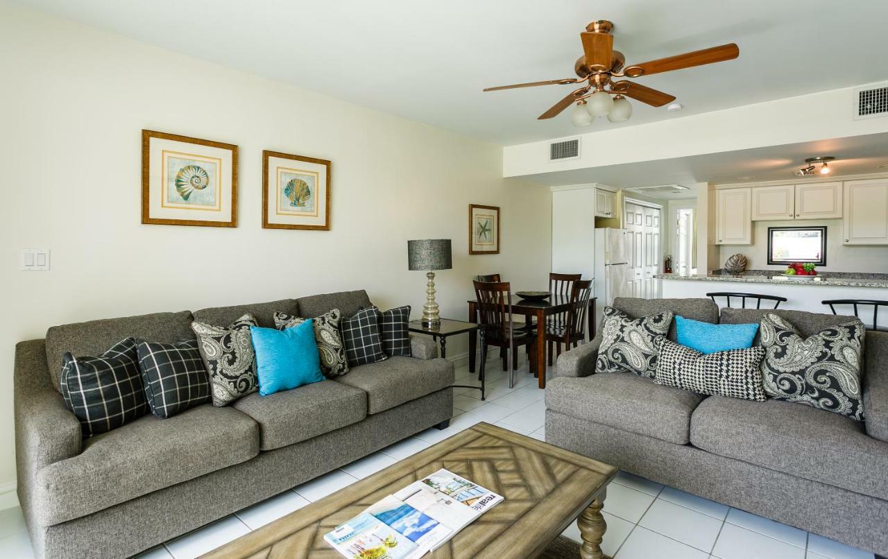 Beach Living At Island Pine Villas Blp George Town Bagian luar foto
